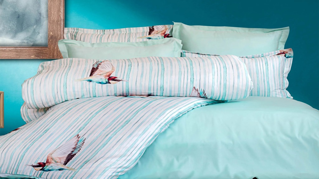 آیا روتختی و روبالشی ساتن برای پوست مفید است یا مضر؟